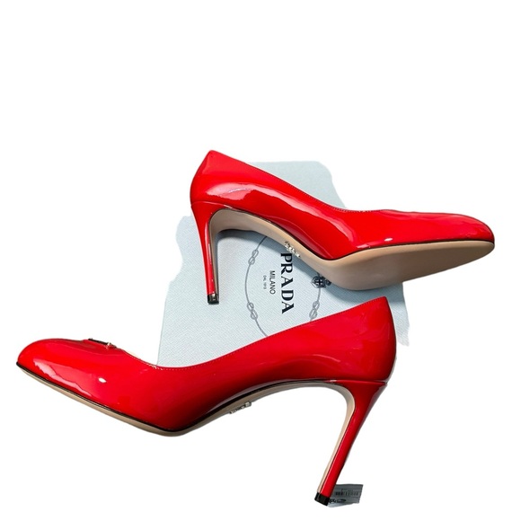 PRADA***Red Patent Stilleto Logo Heels***EU 40; US 10 $1200 NWB - Picture 6 of 7